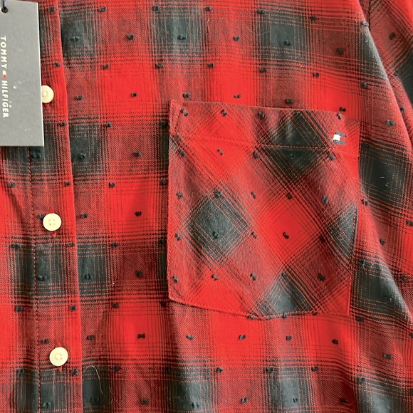 NWT 🌲 TOMMY HILFIGER RED/BLACK TEXTURED BUTTON DOWN LONG SLEEVE PLAID SHIRT 3X - Picture 7 of 10